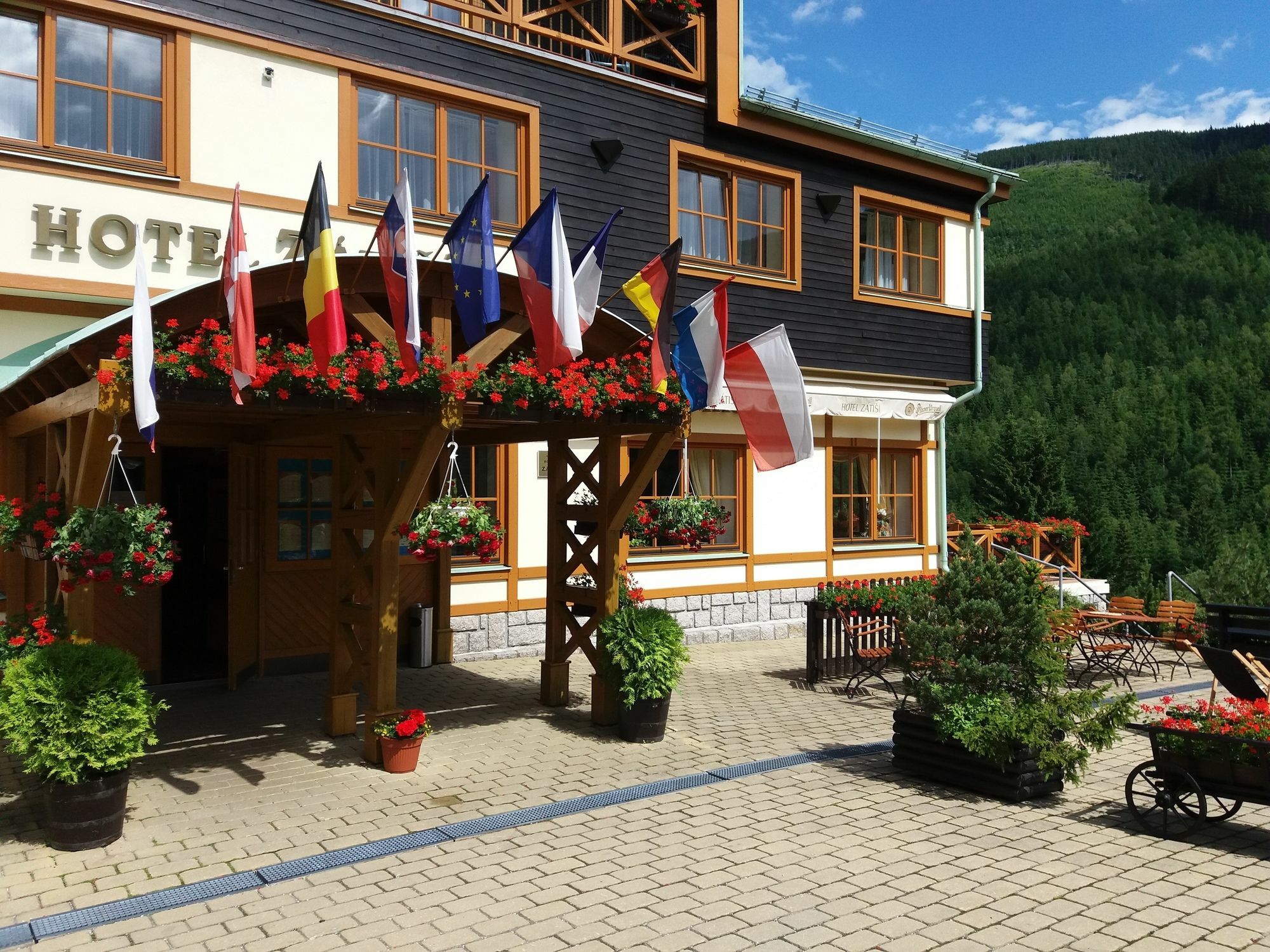 Hotel Zatisi Špindlerŭv Mlýn 외부 사진